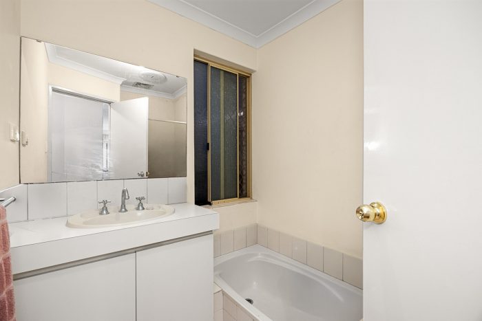 11 Avenell Rd, Bayswater WA 6053, Australia