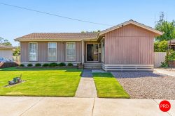 11 Owen St, Kennington VIC 3550, Australia
