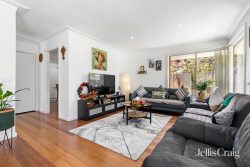 Unit 1/9 Palm Beach Cres, Mount Waverley VIC 3149, Australia