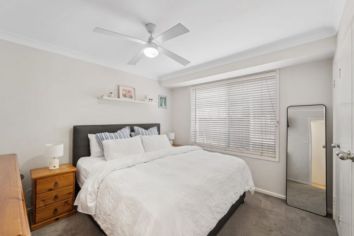 Unit 1/240 Cresthaven Ave, Bateau Bay NSW 2261, Australia