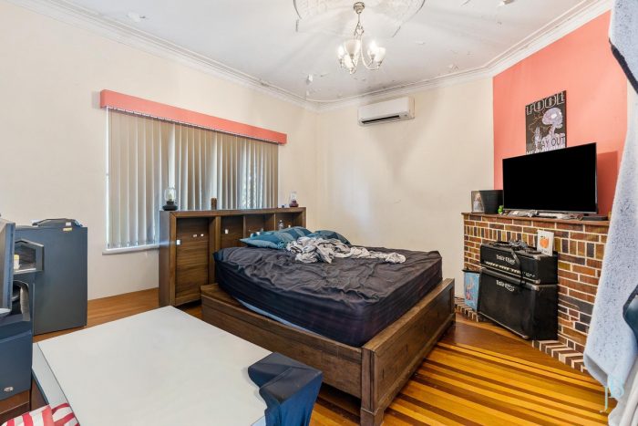53 Keymer St, Belmont WA 6104, Australia