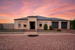46 Risby Ave, Whyalla Jenkins SA 5609, Australia