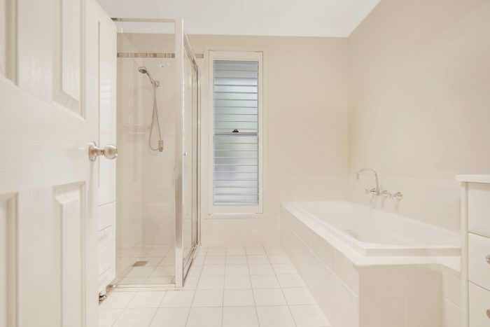 18 Shipley St, Cameron Park NSW 2285, Australia