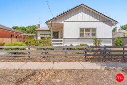 17 Somerville St, Flora Hill VIC 3550, Australia