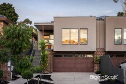 53 Dunlavin Rd, Mitcham VIC 3132, Australia