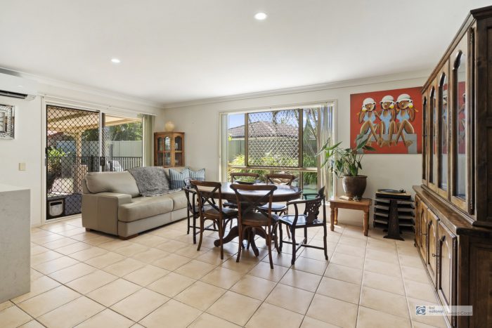 6 Oatlands Pl, Banora Point NSW 2486, Australia