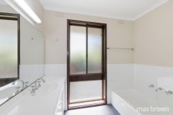 7 Summerhill Rd, Montrose VIC 3765, Australia