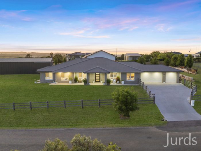 6 Orlando Cl, Windella NSW 2320, Australia