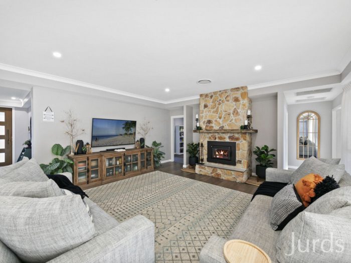 6 Orlando Cl, Windella NSW 2320, Australia