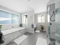 6 Orlando Cl, Windella NSW 2320, Australia