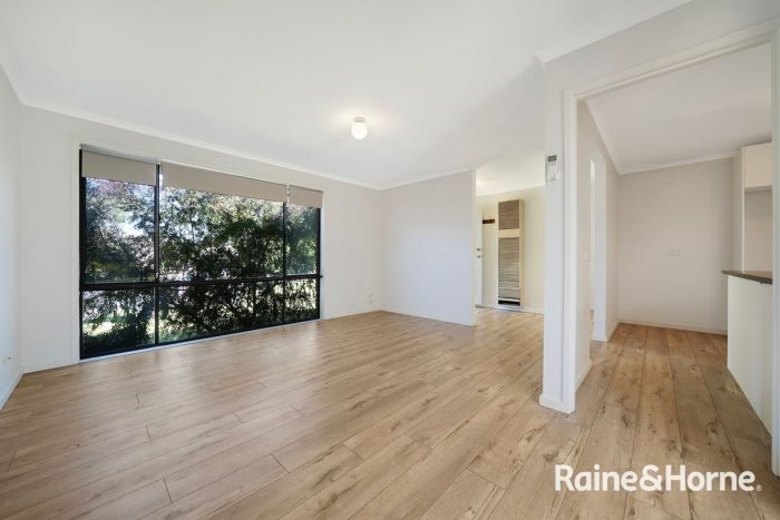 Unit 1/12 Bundjil Ct, Cranbourne VIC 3977, Australia