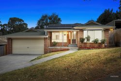 17 Ashley Ct, Seville VIC 3139, Australia