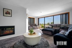 2A Pelissier St, Somerset TAS 7322, Australia