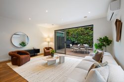 46A Lahona Ave, Bentleigh East VIC 3165, Australia