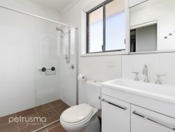 9A Yolla St, Rose Bay TAS 7015, Australia
