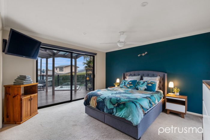 17 Abate Pl, Midway Point TAS 7171, Australia