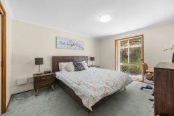 14 Acacia Dr, Jerrabomberra NSW 2619, Australia