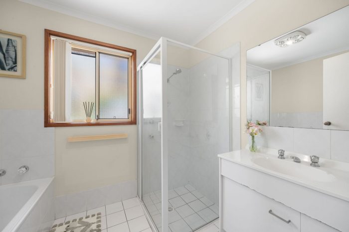 14 Acacia Dr, Jerrabomberra NSW 2619, Australia