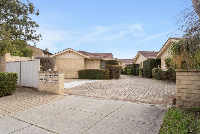 Unit 2/169 Canning Hwy, South Perth WA 6151, Australia