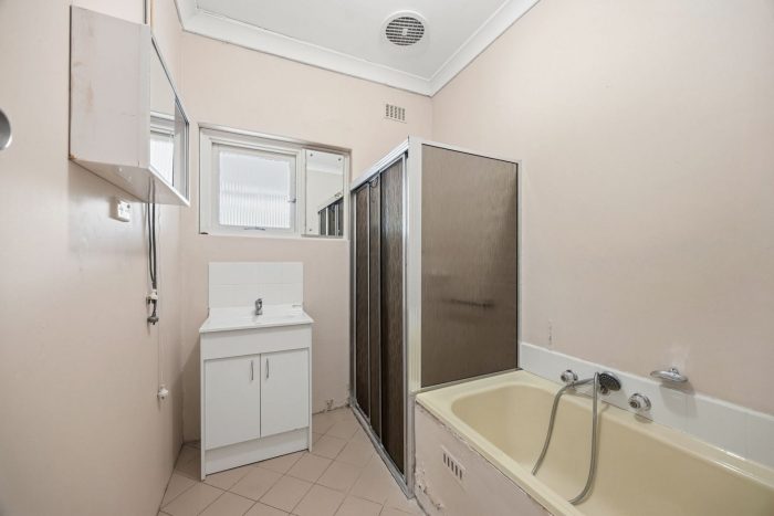 22 Arcoona Ave, Rostrevor SA 5073, Australia