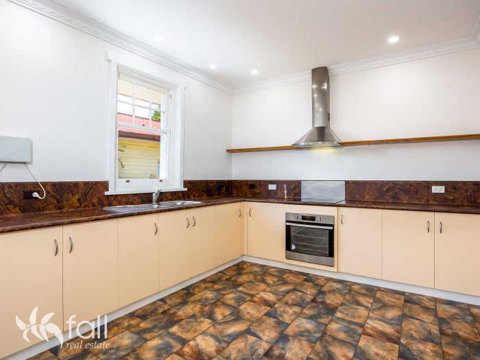 12 Arnold St, Glenorchy TAS 7010, Australia