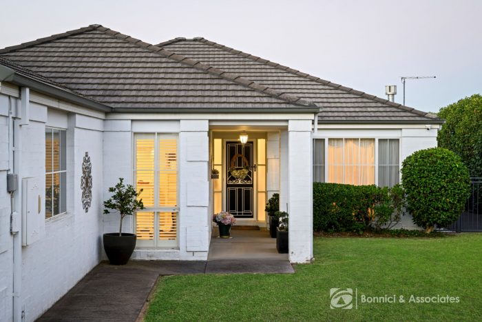 69 Avondale Dr, Wodonga VIC 3690, Australia