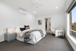 15B Ti-Tree Grove E, Parkdale VIC 3195, Australia