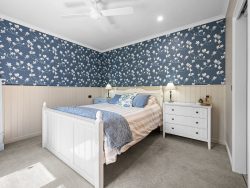 252-264 Ballarat Rd, Hamilton VIC 3300, Australia