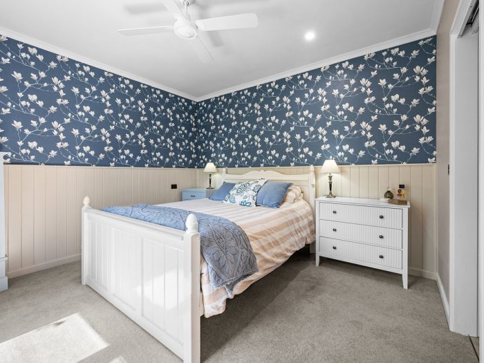 252-264 Ballarat Rd, Hamilton VIC 3300, Australia
