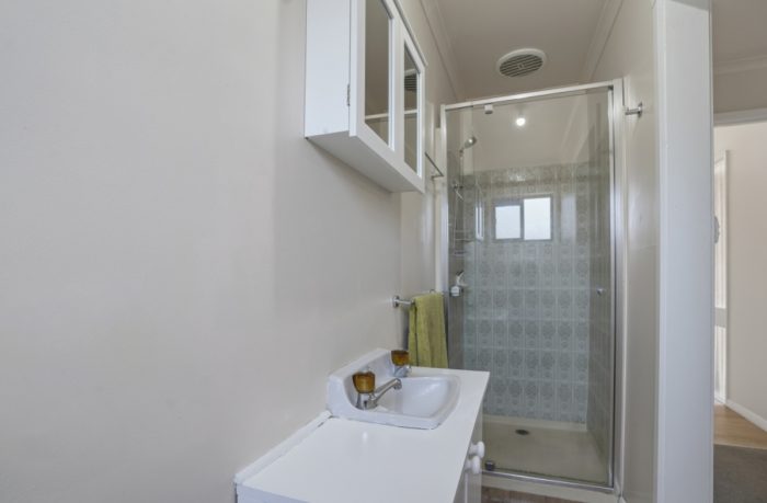 60 Ballarat Rd, Hamilton VIC 3300, Australia