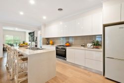 7 Barton Cl, Mittagong NSW 2575, Australia