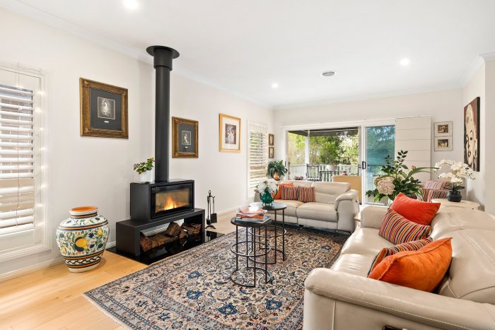 7 Barton Cl, Mittagong NSW 2575, Australia