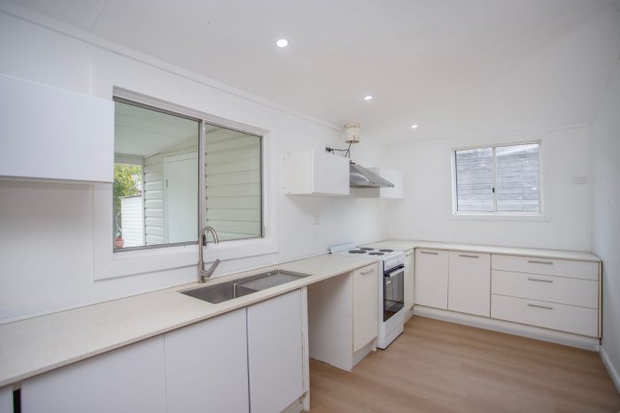 7 Beeton Parade, Taree NSW 2430, Australia