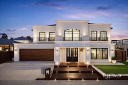 94 Bensonhurst Parade, Point Cook VIC 3030, Australia