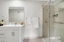 7 Binnak Ct, Meadow Heights VIC 3048, Australia