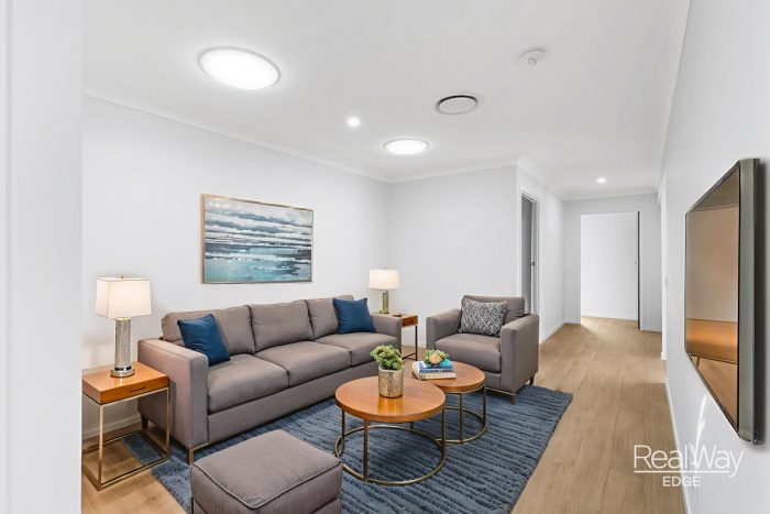 14 Maximillian Cres, Deebing Heights QLD 4306, Australia