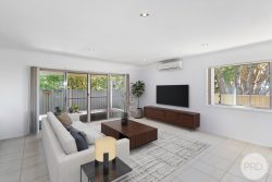 2/42 Campbell Ave, Anna Bay NSW 2316, Australia