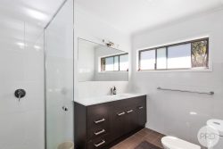 2/42 Campbell Ave, Anna Bay NSW 2316, Australia