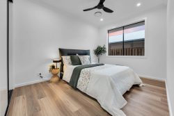 13 Tyson St, White Rock QLD 4306, Australia