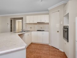25 Cotter St N, Hannans WA 6430, Australia