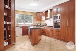121 Crown St, West Tamworth NSW 2340, Australia