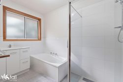 Unit 1/8 Dawkins Ct, West Moonah TAS 7009, Australia