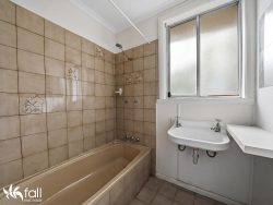 19 Derinya St, Mornington TAS 7018, Australia