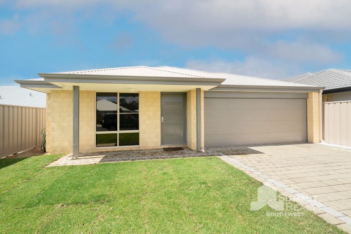 10 Di Chiera Bnd, Dalyellup WA 6230, Australia