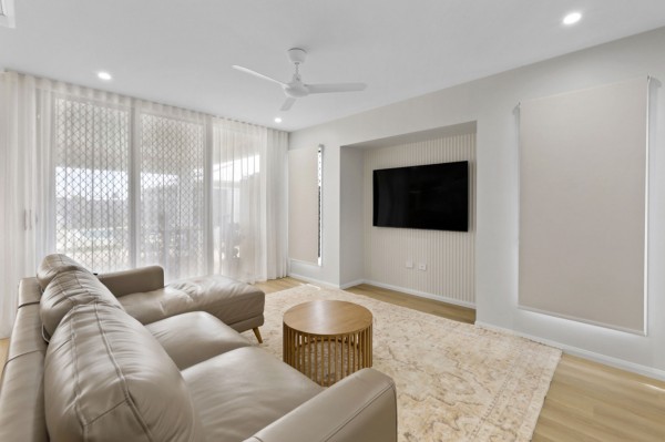 61 Regal Cct, Beaconsfield QLD 4740, Australia
