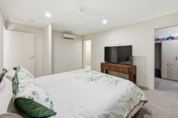 85 Gingham St, Glenella QLD 4740, Australia