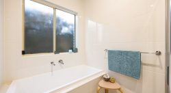 8 George Angas Dr, Greenock SA 5360, Australia