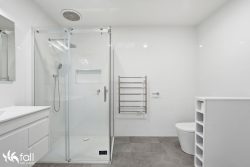 Unit 1/22 Gerrard St, Moonah TAS 7009, Australia