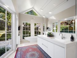 Unit 3/94 Gipps St, Port Fairy VIC 3284, Australia