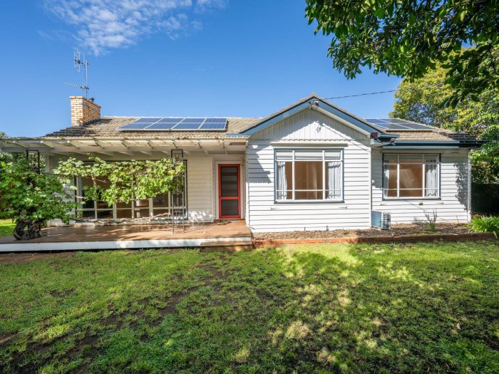 6 Gloucester Cres, Shepparton VIC 3630, Australia